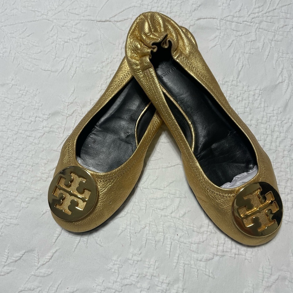 TORY BURCH Reva gold leather logo detail ballet flats shoes size 7.5
